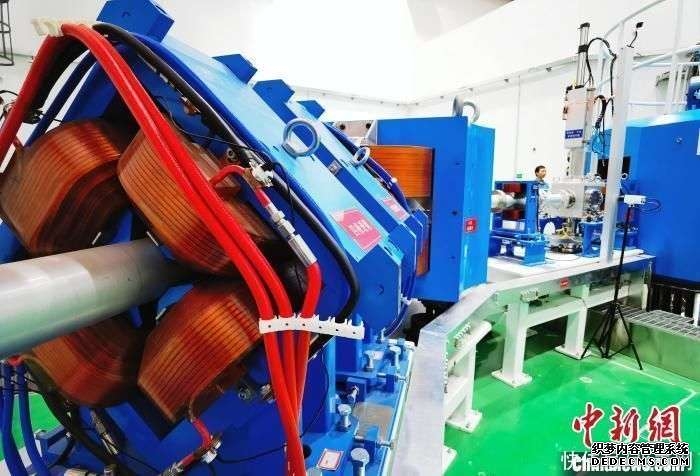 新粒科技申请具备智能诊断功能的远程运维型射频四极场加速器系统专利有效提升了远程维护效率和安全可控性